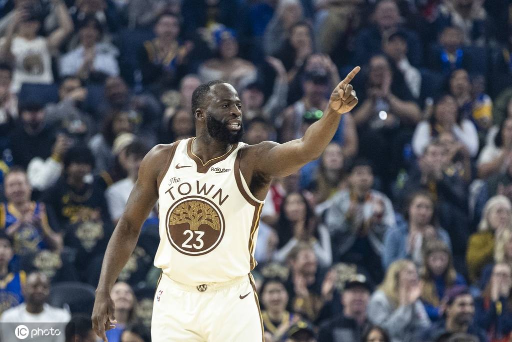 追梦格林20+3+6库里14+3+5 勇士擒黄蜂3连胜